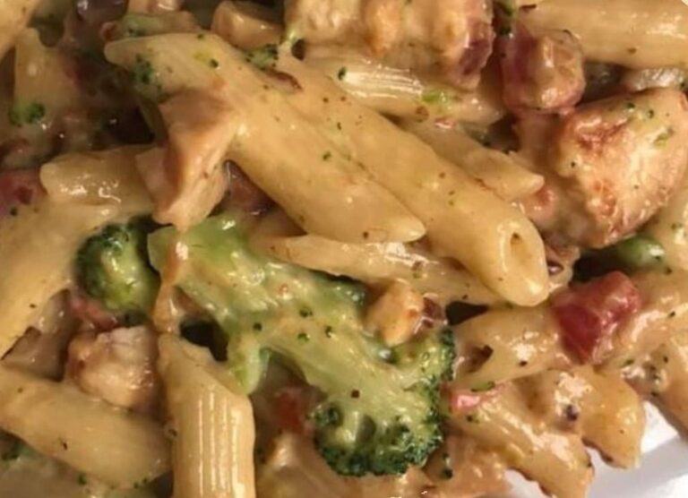 Cheesy Bacon Chicken Pasta With Broccoli Recipe