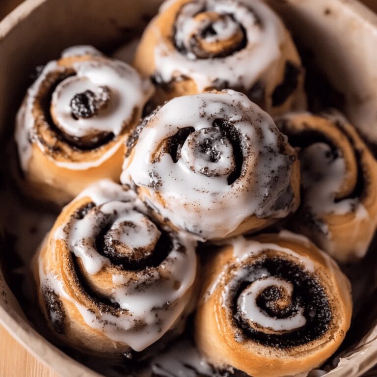 Cookies And Cream Cinnamon Rolls Recipe