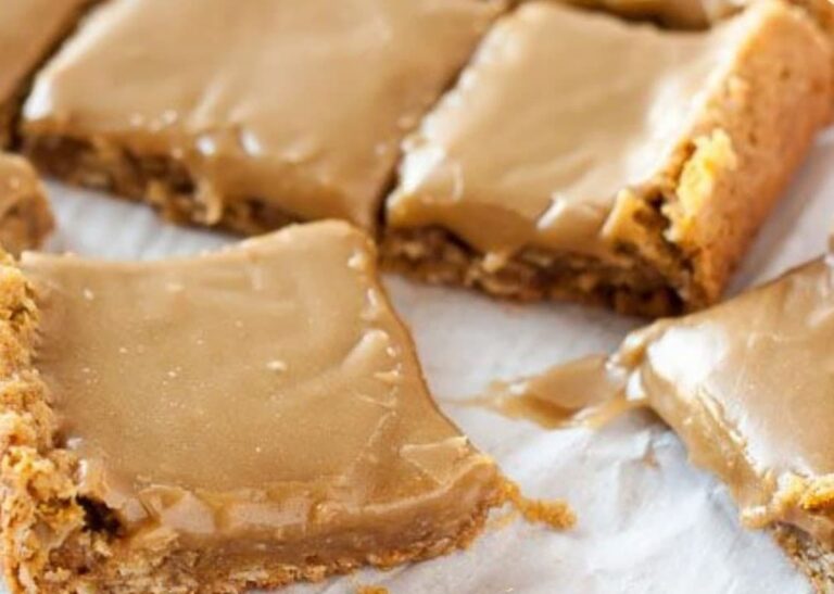 Peanut Butter Lunch Lady Cookie Bars Recipe