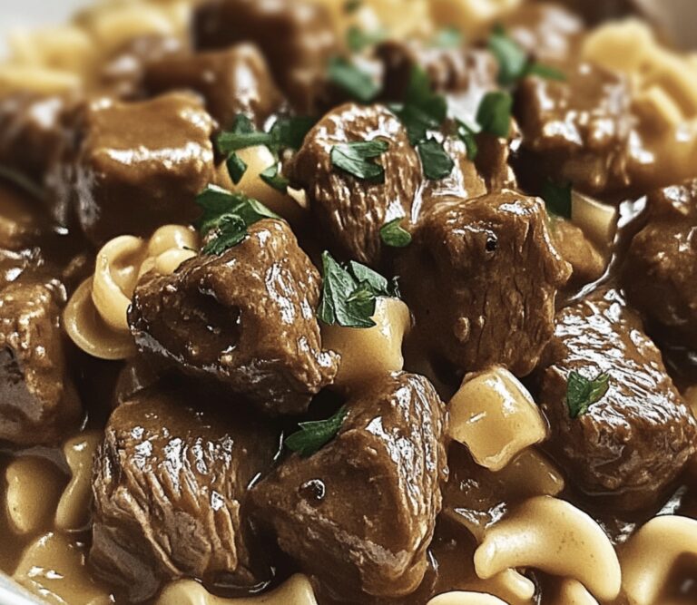 Crockpot Beef Tips & Noodles Recipe