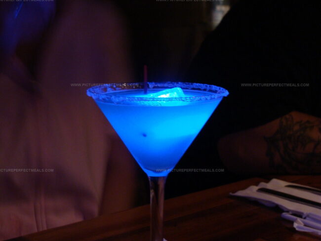Glowtini