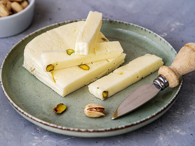 How Asiago Cheese Smells
