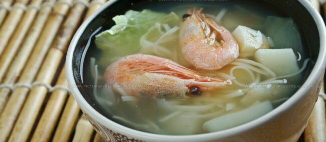 Cantonese Seafood Soup (Haihuang Geng)